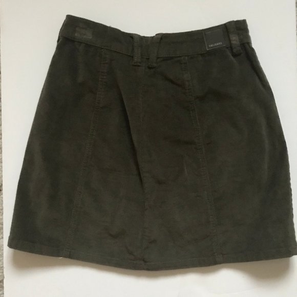 Dark Green Button Down Skirt - Picture 2 of 4